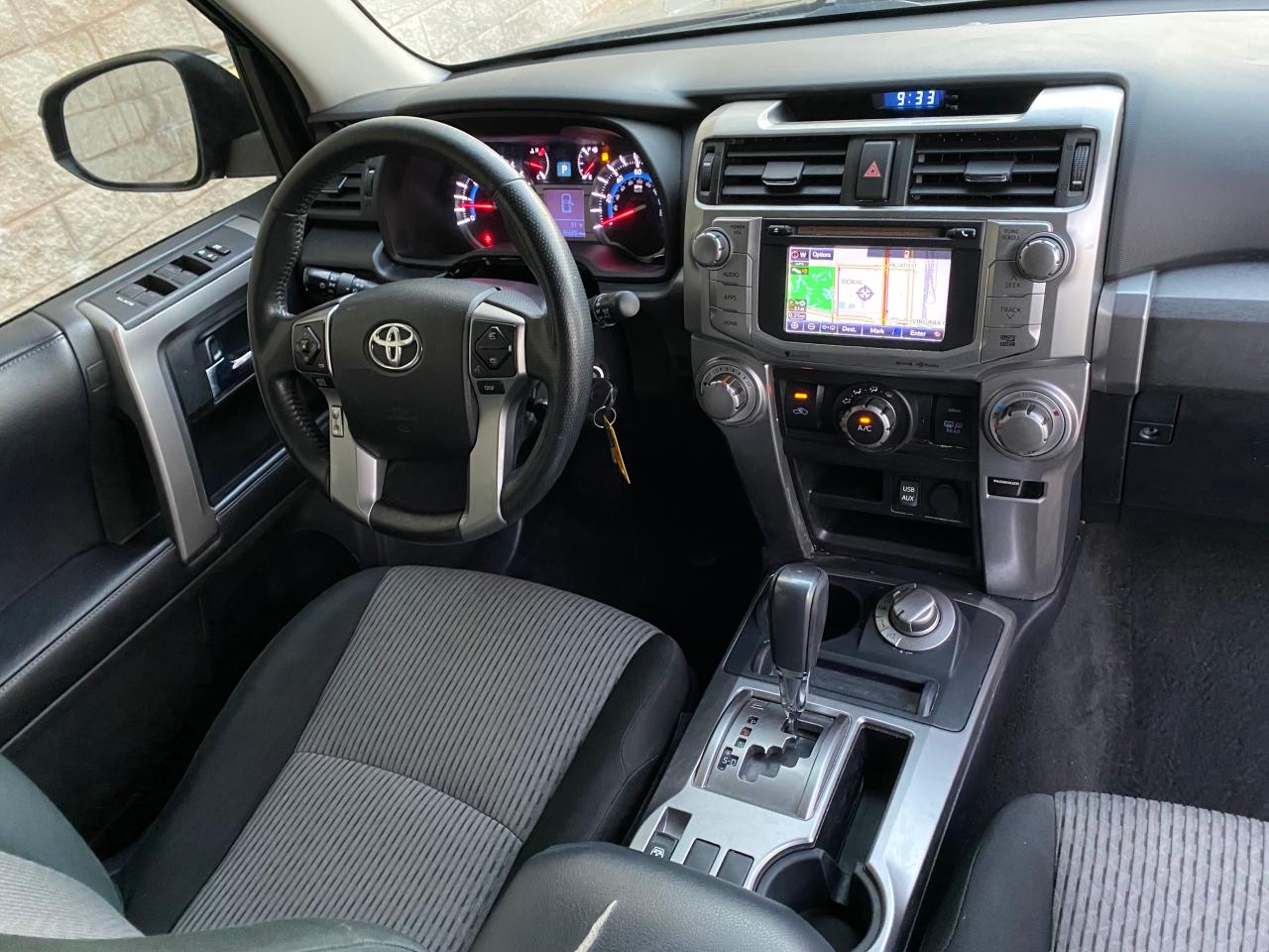 Photo 9 from auction – 2018 TOYOTA 4RUNNER SR with VIN JTEBU5JR2J5544314