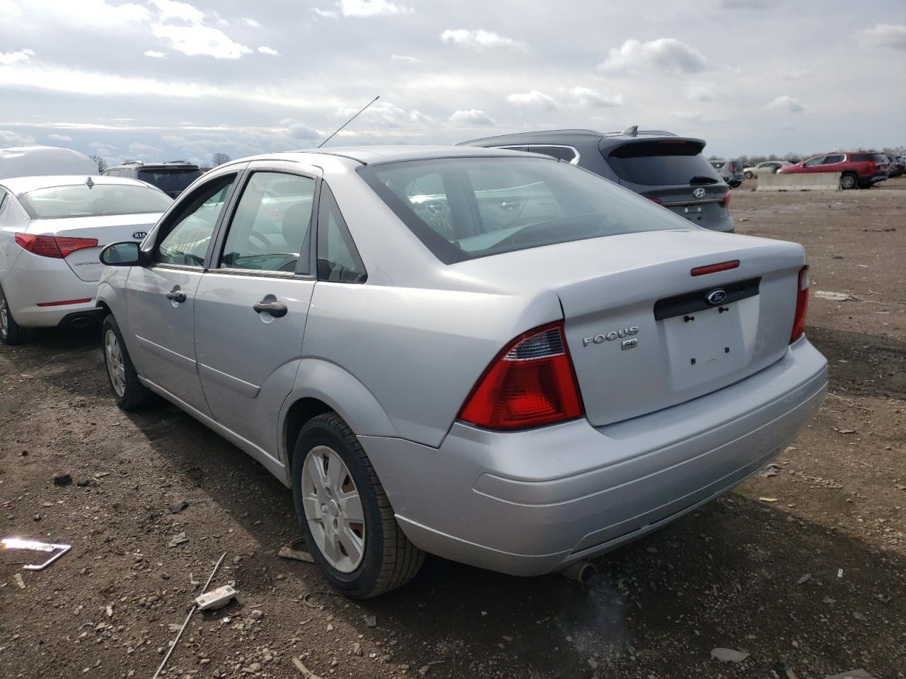 Photo 3 from auction – 2007 FORD FOCUS ZX4 with VIN 1FAHP34N37W222633