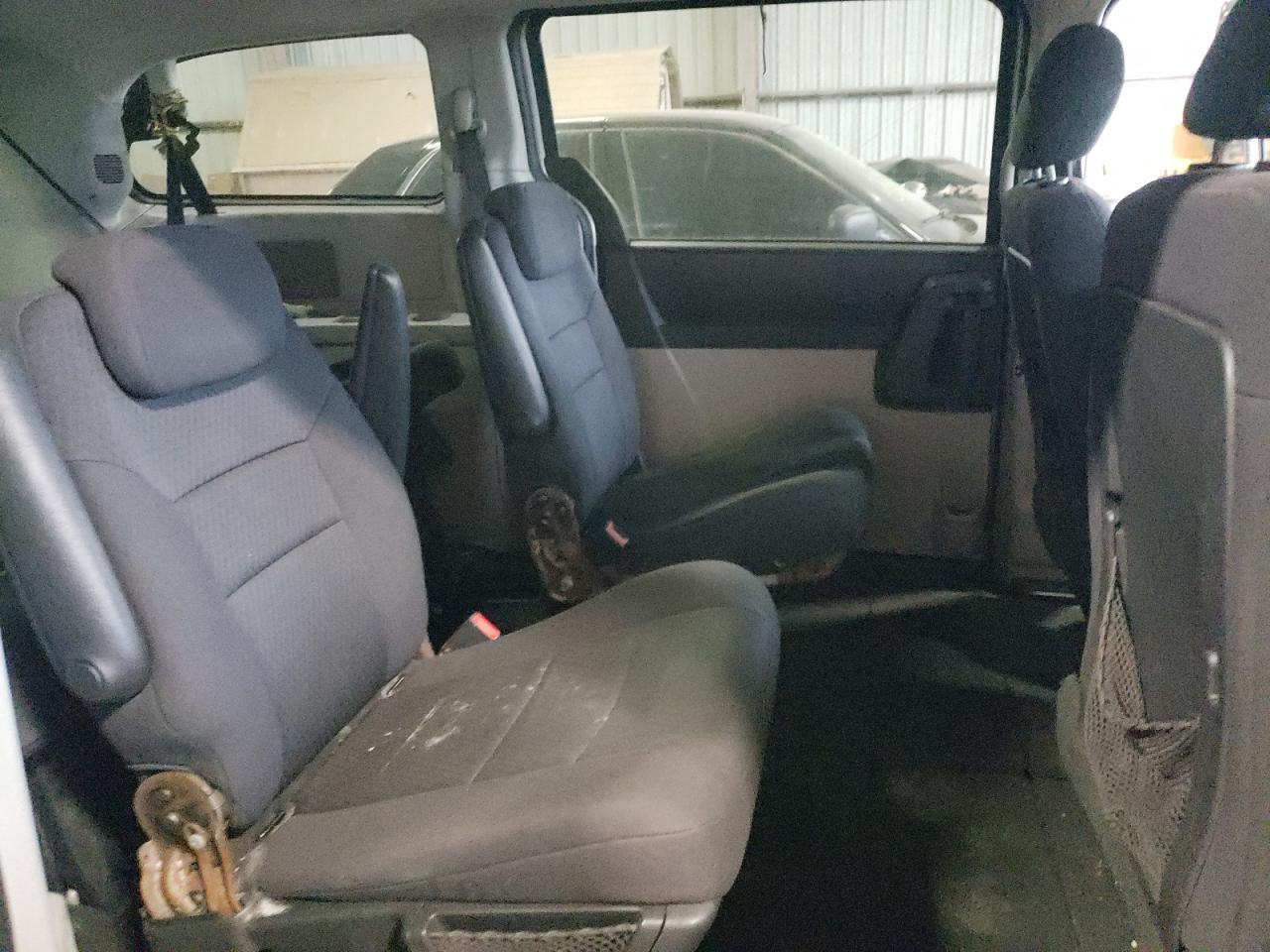 Zdjęcie 6 z aukcji – 2010 DODGE GRAND CARA z VIN 2D4RN5D15AR111677