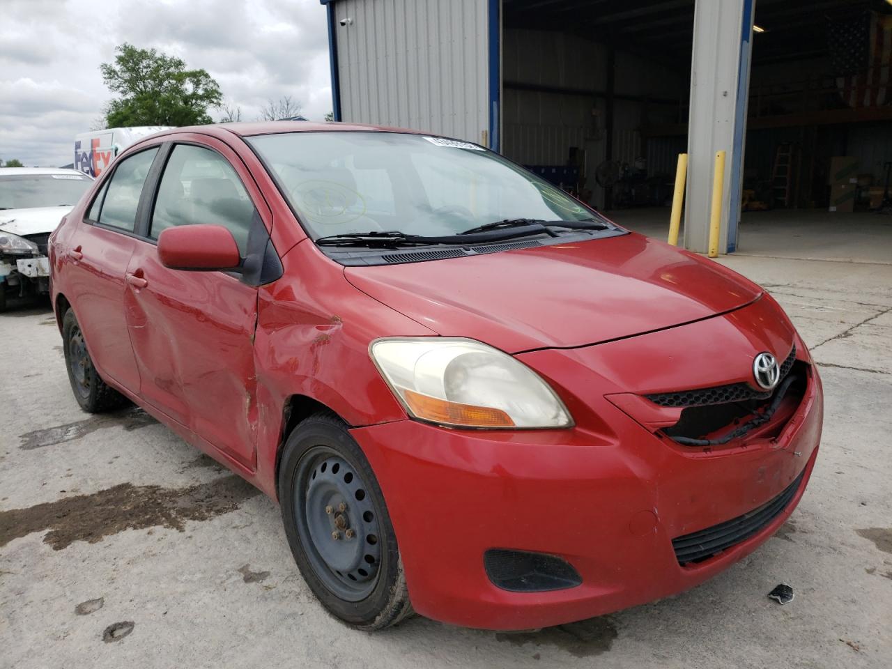 TOYOTA YARIS 2007 with VIN JTDBT923571067841 - Photo from auction
