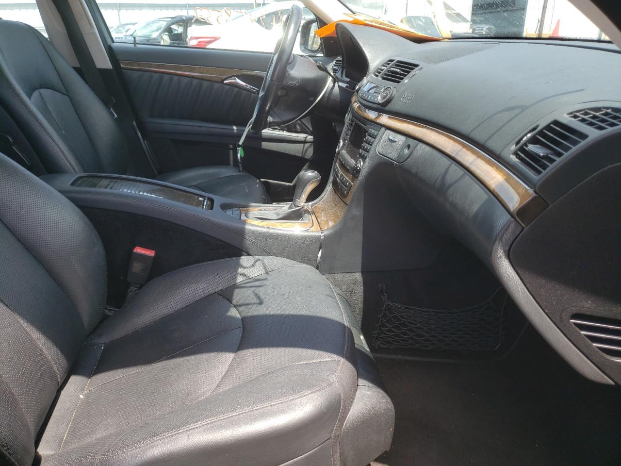 Photo 5 from auction – 2007 MERCEDES-BENZ E 550 with VIN WDBUF72X57B083537