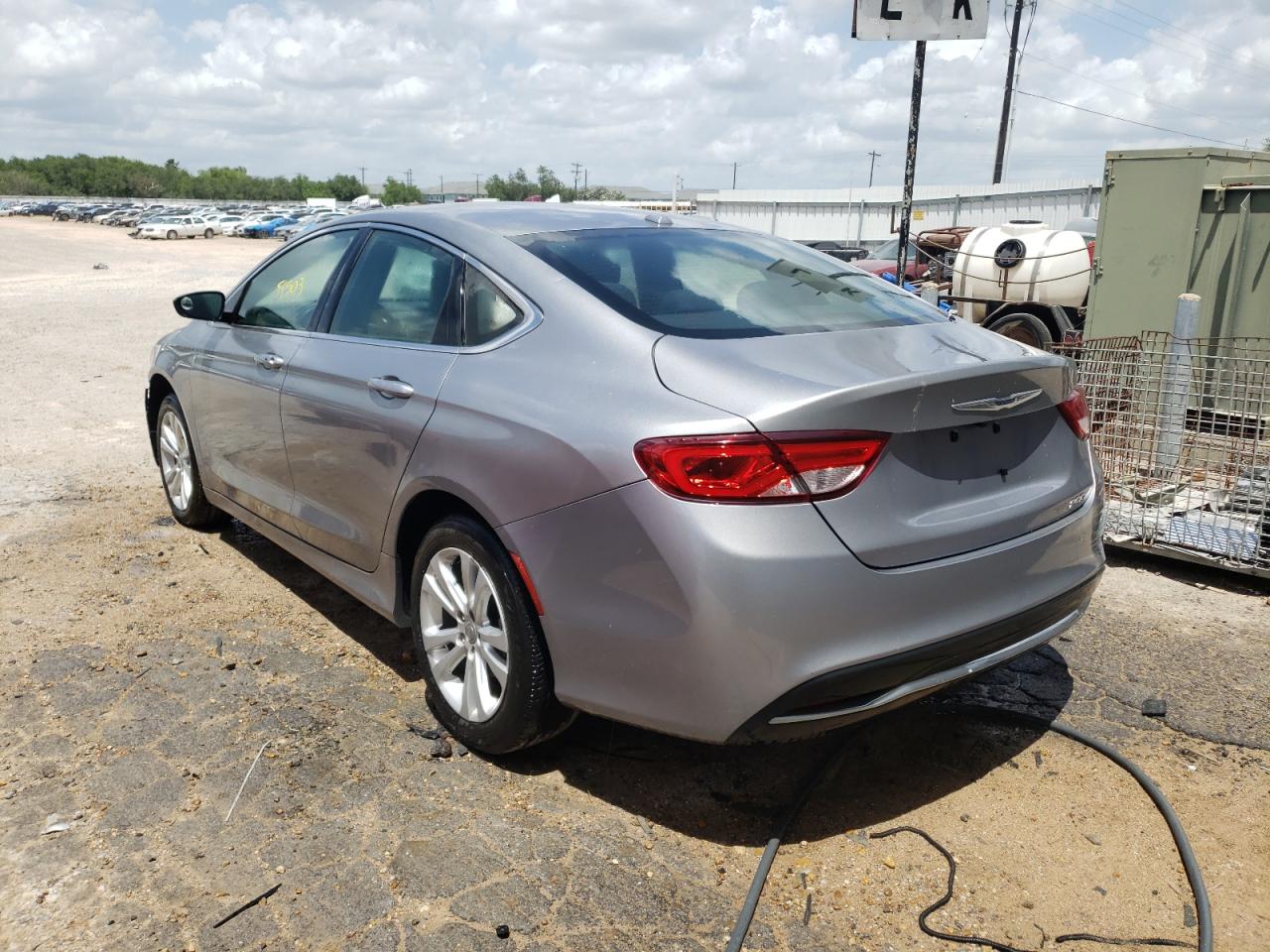 Foto 3 de la subasta – 2015 CHRYSLER 200 LIMITE con VIN 1C3CCCAB6FN711546