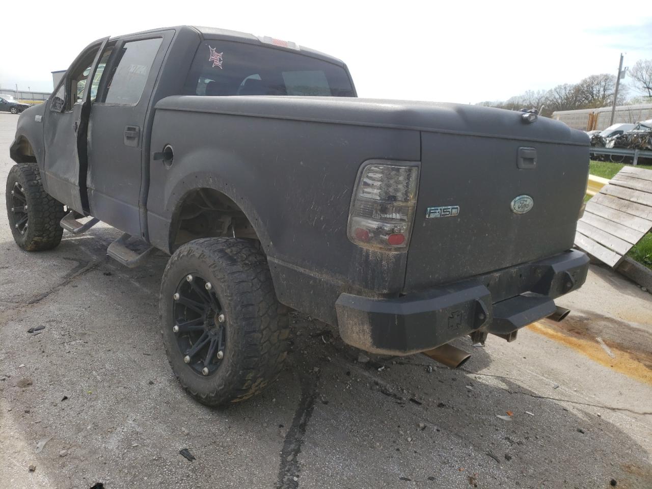 Photo 3 from auction – 2004 FORD F150 SUPER with VIN 1FTPW145X4KC43799