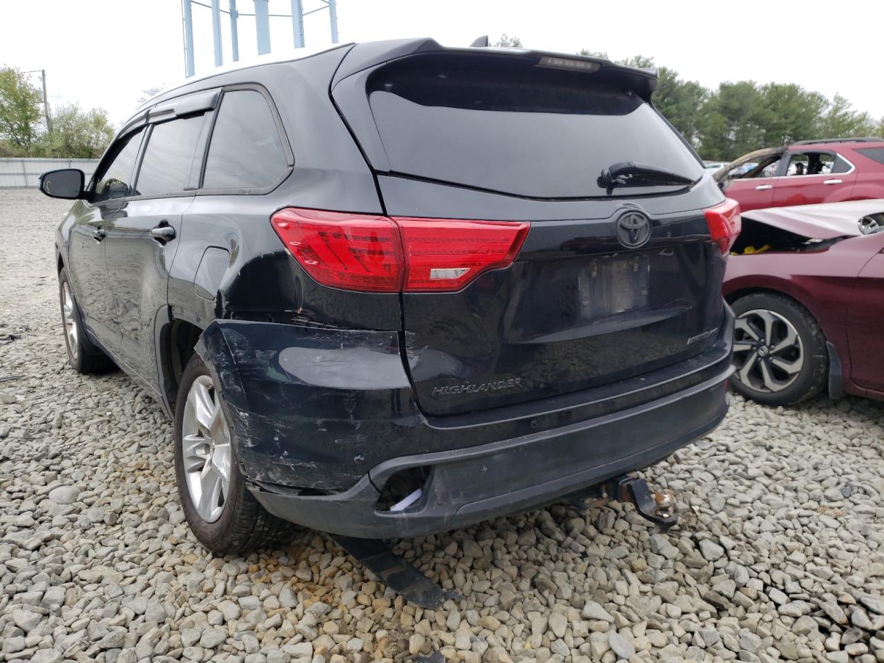 Photo 3 from auction – 2015 TOYOTA HIGHLANDER with VIN 5TDDKRFH4FS094581