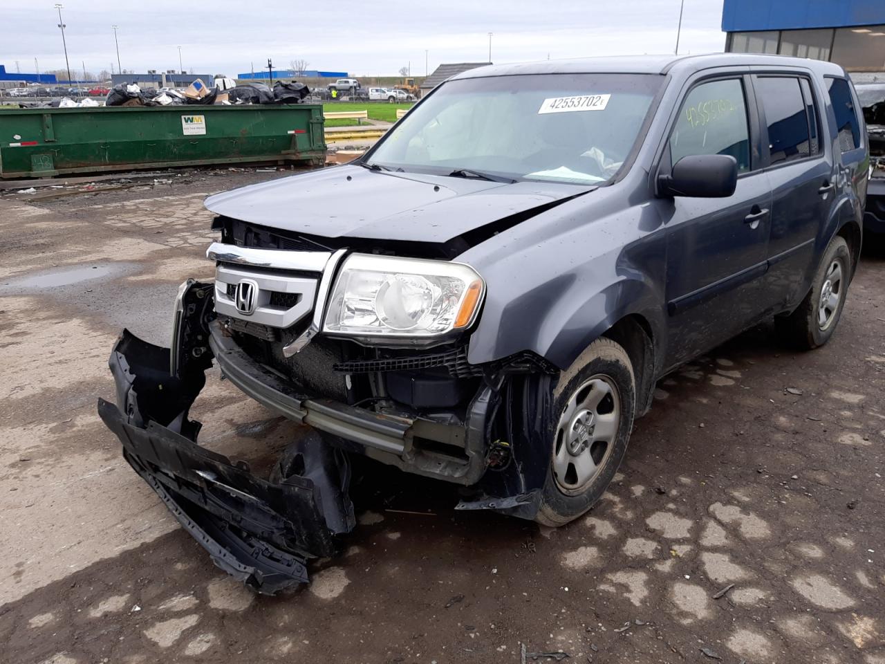 Photo 2 from auction – 2010 HONDA PILOT LX with VIN 5FNYF4H29AB011869
