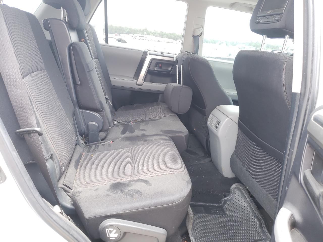 Photo 6 from auction – 2013 TOYOTA 4RUNNER SR with VIN JTEZU5JR0D5055980