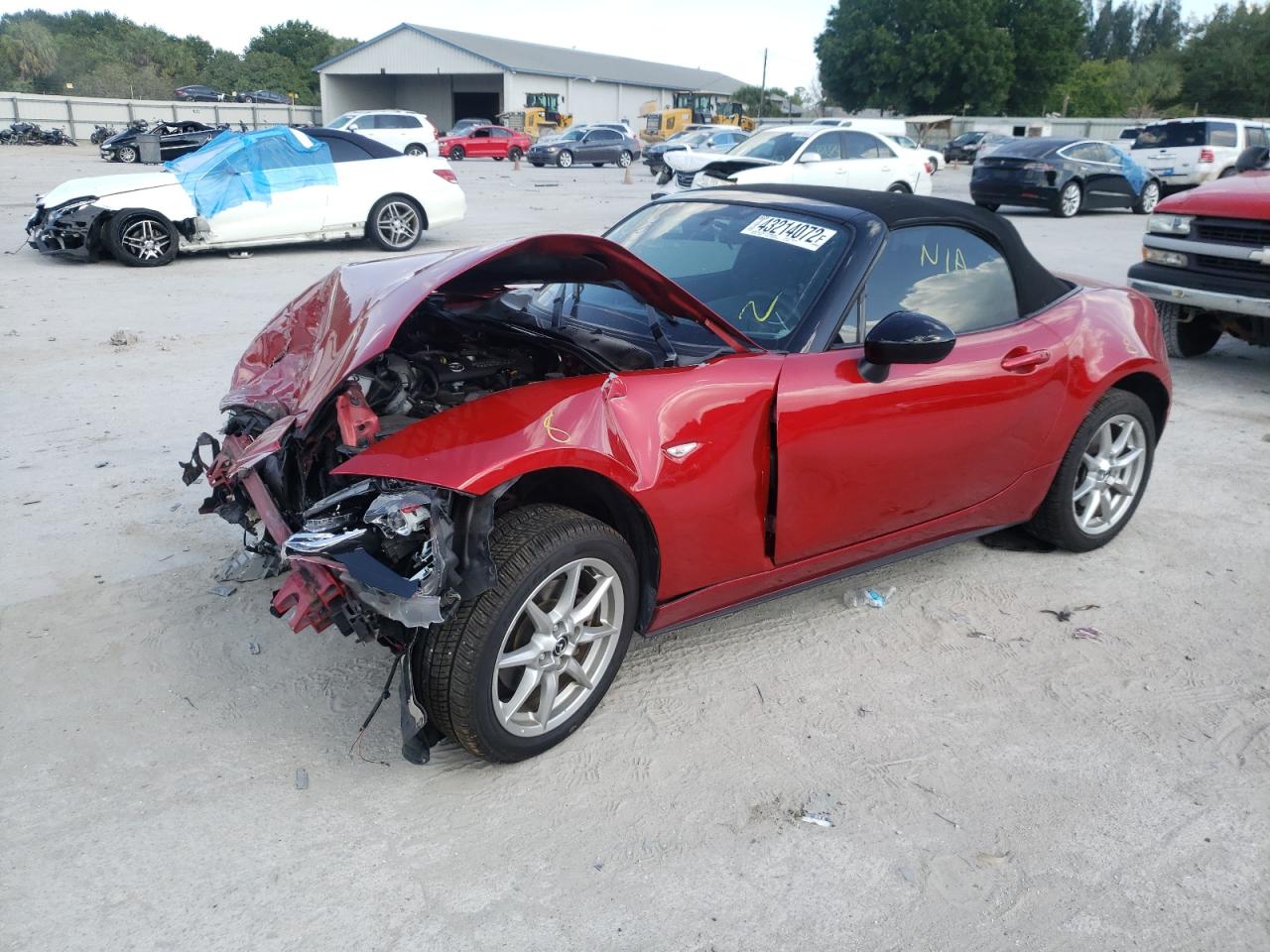Photo 2 from auction – 2016 MAZDA MX-5 MIATA with VIN JM1NDAB74G0103023