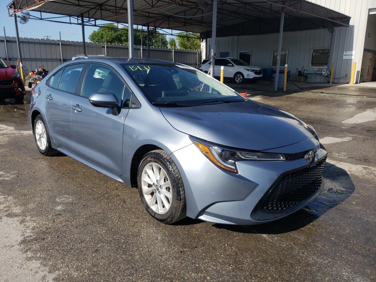 TOYOTA COROLLA LE 2020 with VIN 5YFVPRAE5LP115297 - Photo from auction