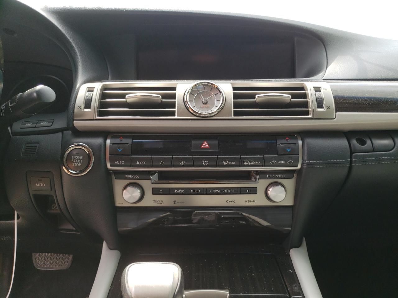 Photo 9 from auction – 2013 LEXUS LS 460 with VIN JTHBL5EF7D5124705