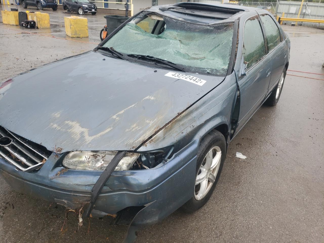 Photo 9 from auction – 2001 TOYOTA CAMRY CE with VIN JT2BF22K810300610