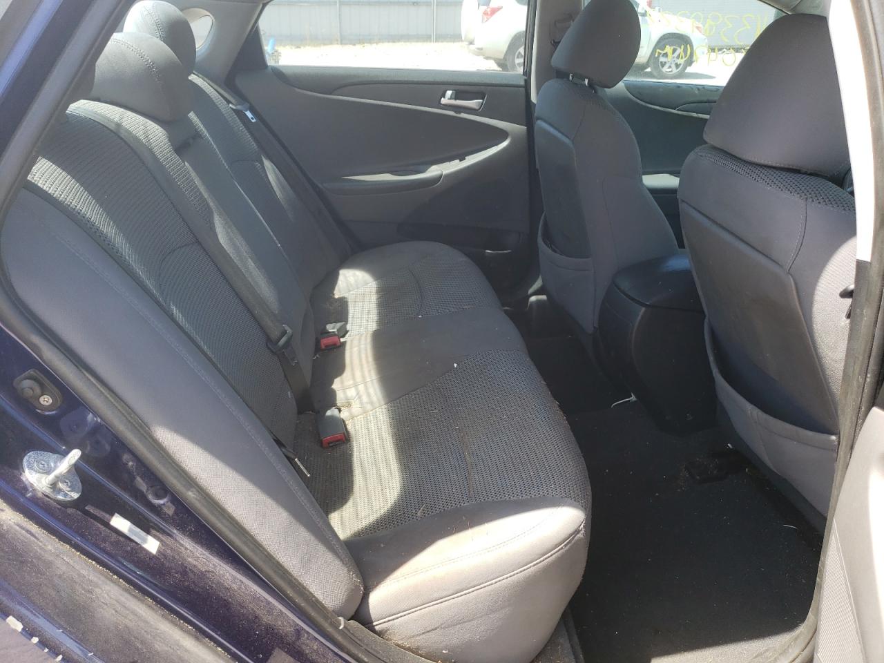 Photo 6 from auction – 2011 HYUNDAI SONATA GLS with VIN 5NPEB4AC4BH057839