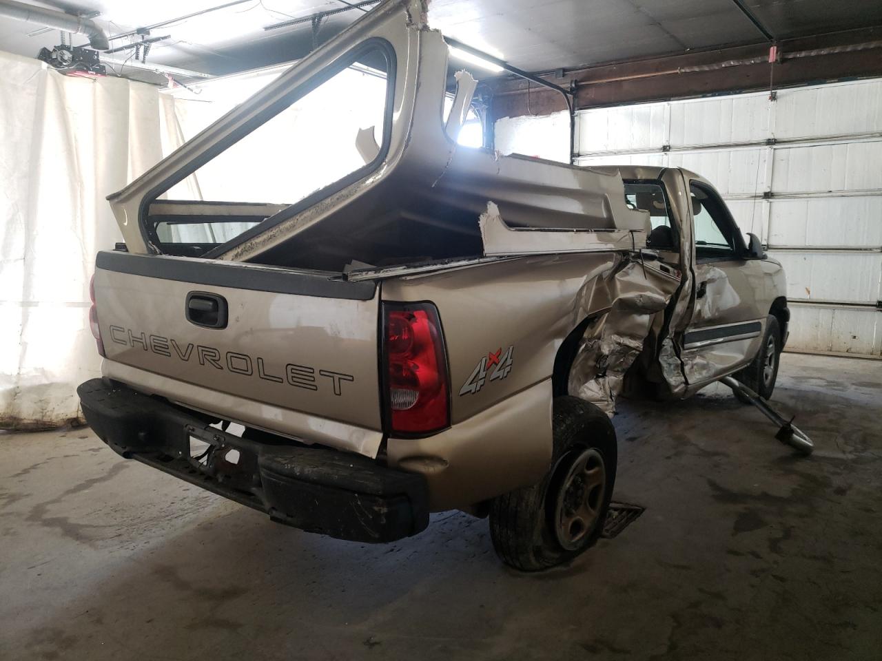 Photo 4 from auction – 2004 CHEVROLET SILVERADO with VIN 1GCEK14X64Z263155