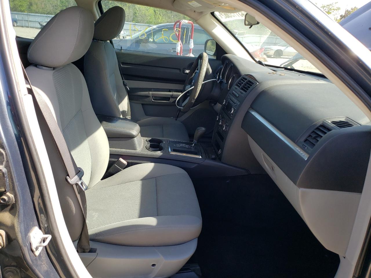 Photo 5 from auction – 2008 DODGE CHARGER with VIN 2B3KA43R98H142914