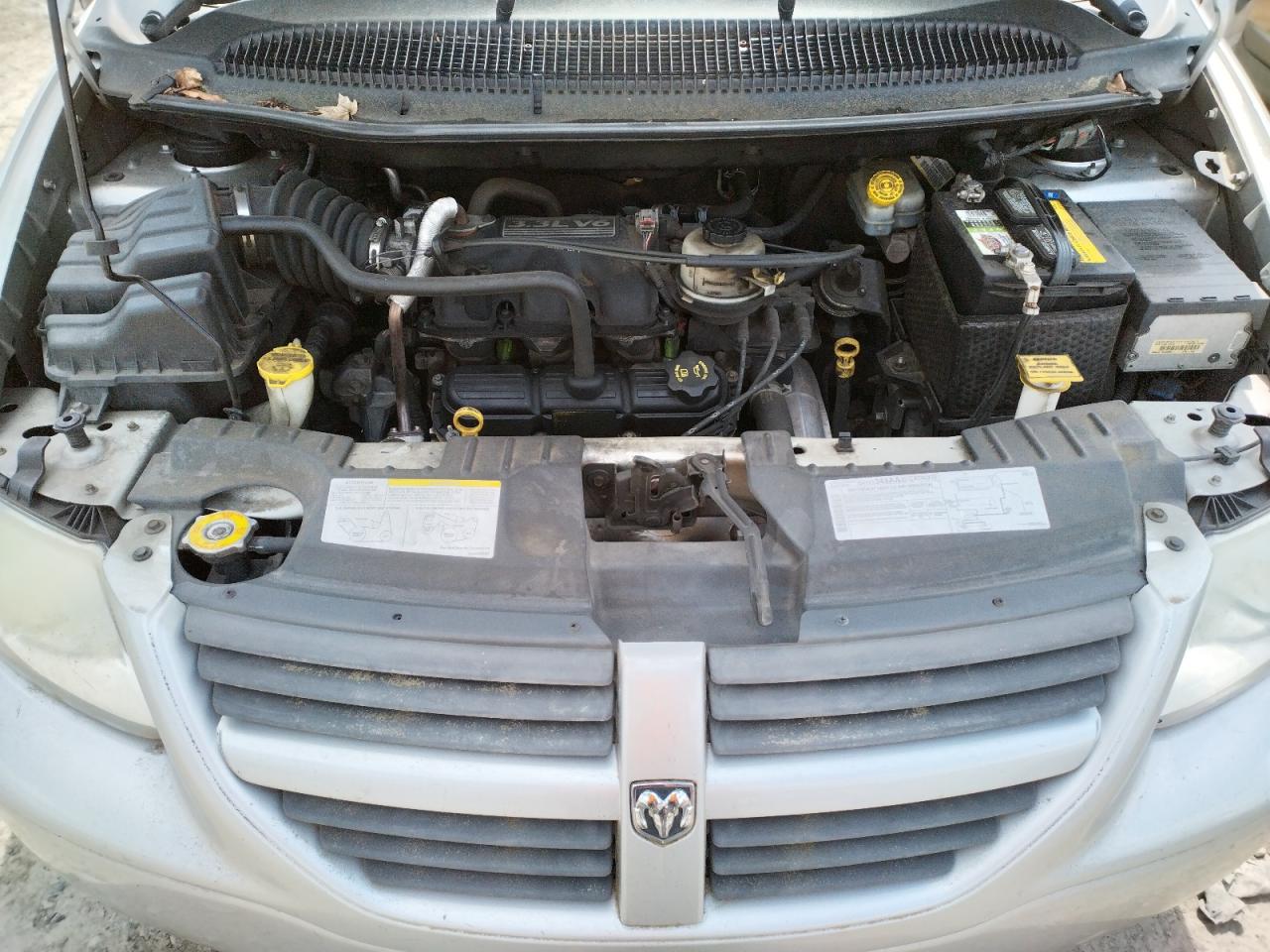 Photo 7 from auction – 2005 DODGE GRAND CARA with VIN 1D4GP24RX5B364116