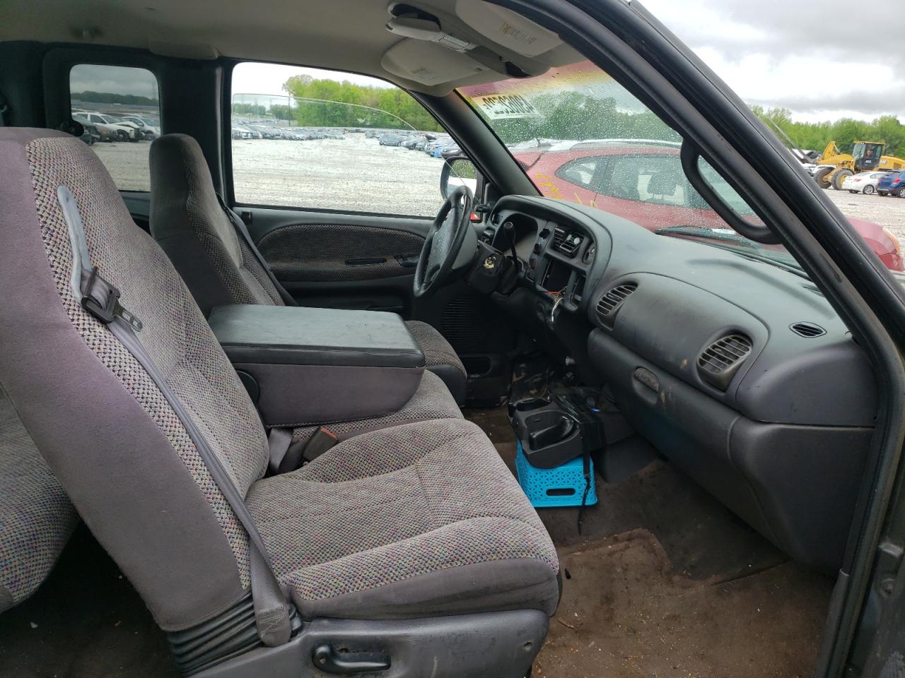 Photo 5 from auction – 1999 DODGE 1500 with VIN 1B7HC13ZXXJ604184