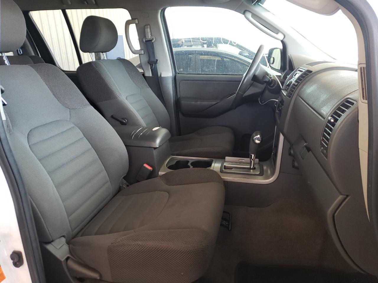 Photo 5 from auction – 2009 NISSAN PATHFINDER with VIN 5N1AR18B09C600224