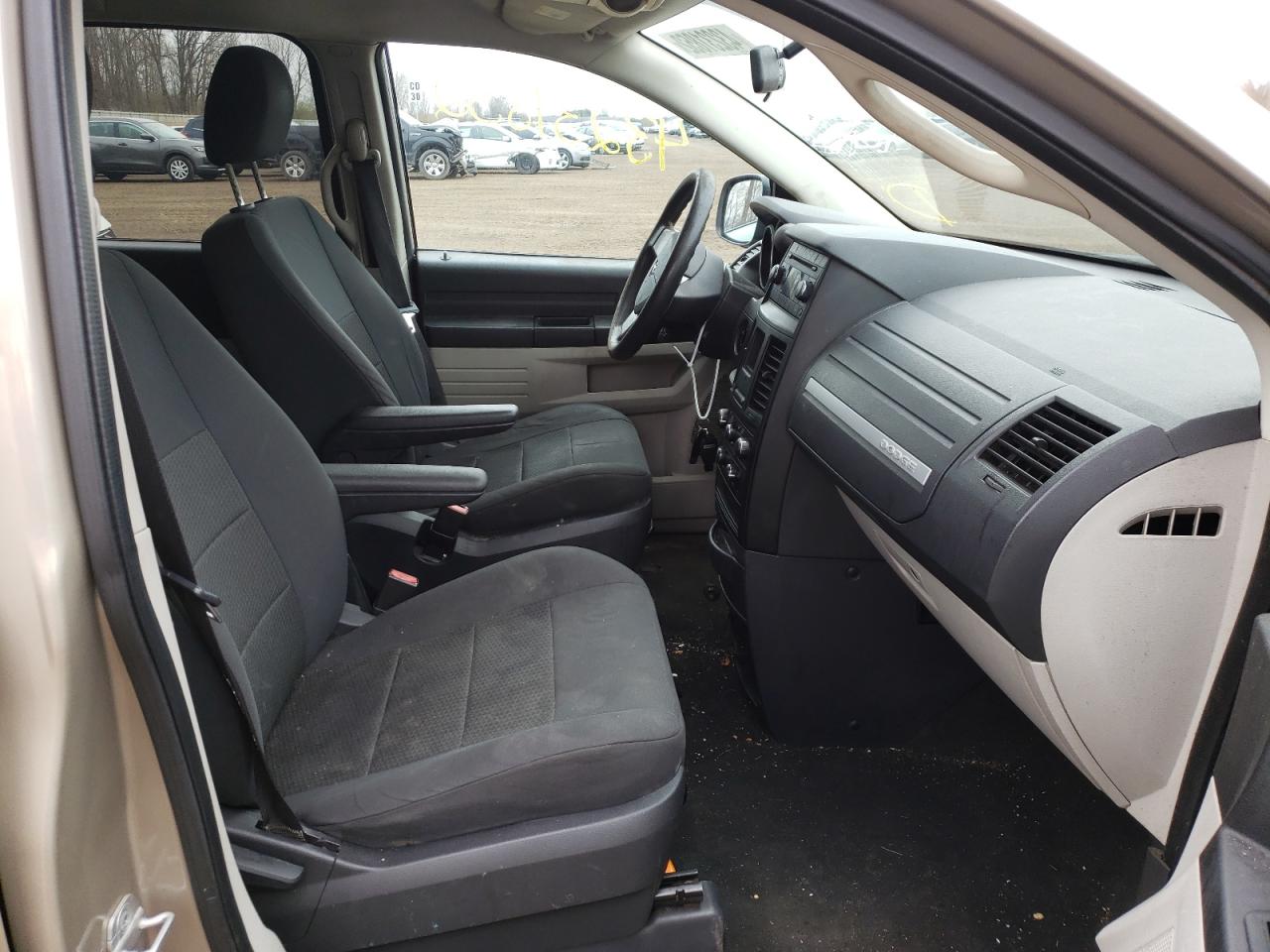 Photo 5 from auction – 2008 DODGE GRAND CARA with VIN 2D8HN44H28R704747