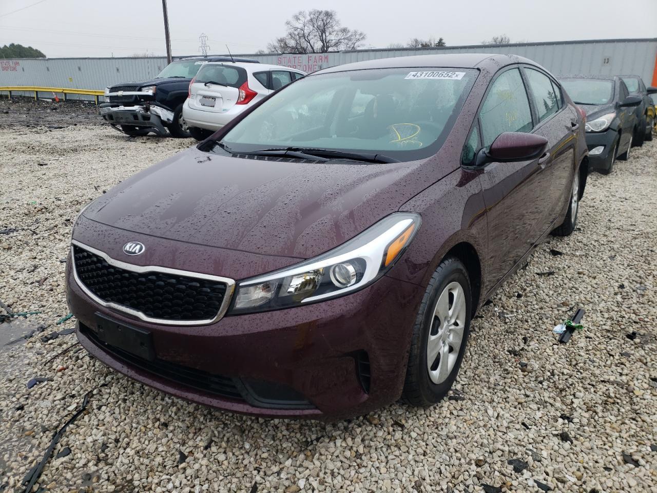 Photo 2 from auction – 2017 KIA FORTE LX with VIN 3KPFK4A70HE061231