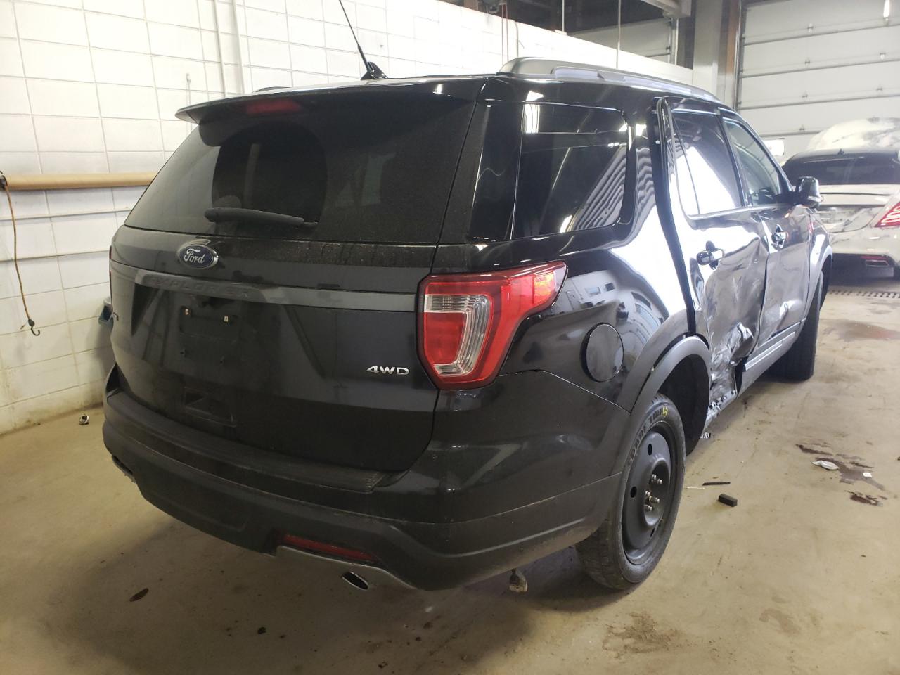 Photo 4 from auction – 2018 FORD EXPLORER X with VIN 1FM5K8D87JGB28366