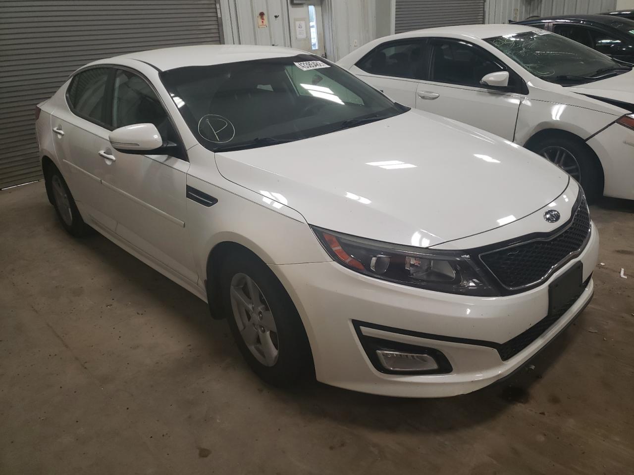 Photo 1 from auction – 2015 KIA OPTIMA LX with VIN 5XXGM4A73FG388998