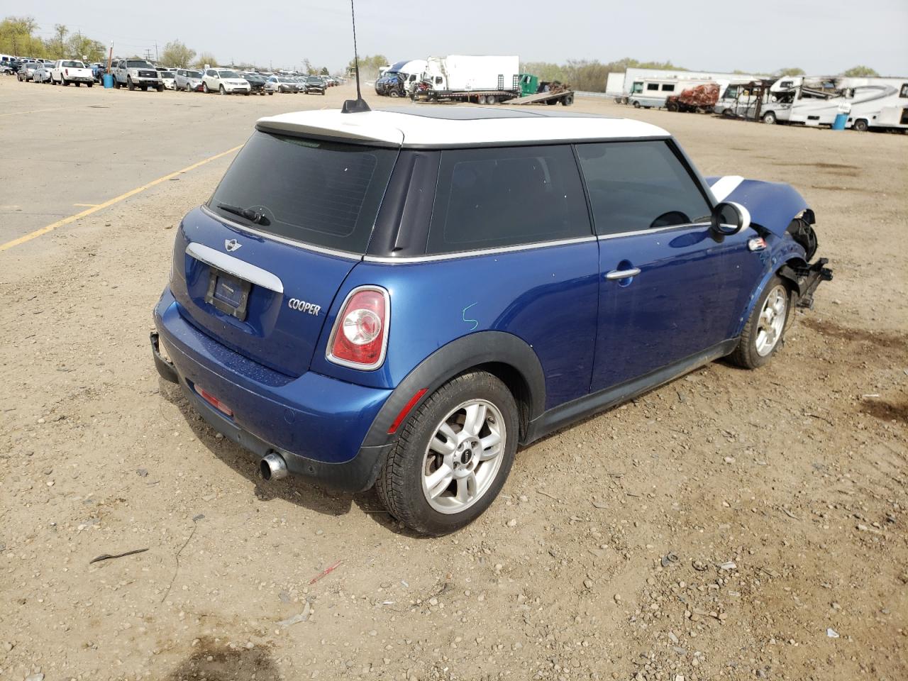 Photo 4 from auction – 2012 MINI COOPER with VIN WMWSU3C59CT367596