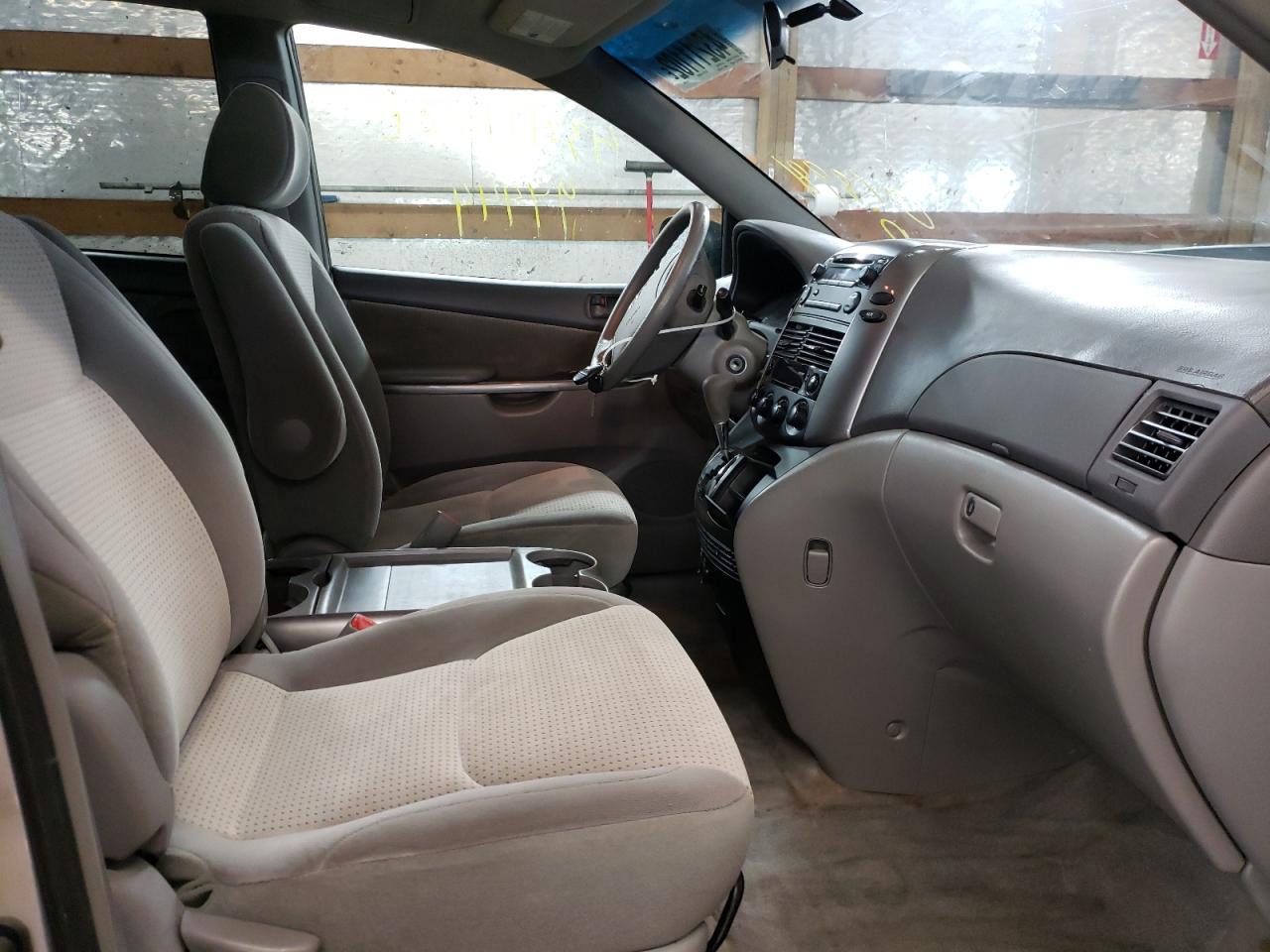 Photo 5 from auction – 2007 TOYOTA SIENNA CE with VIN 5TDZK23C47S018981
