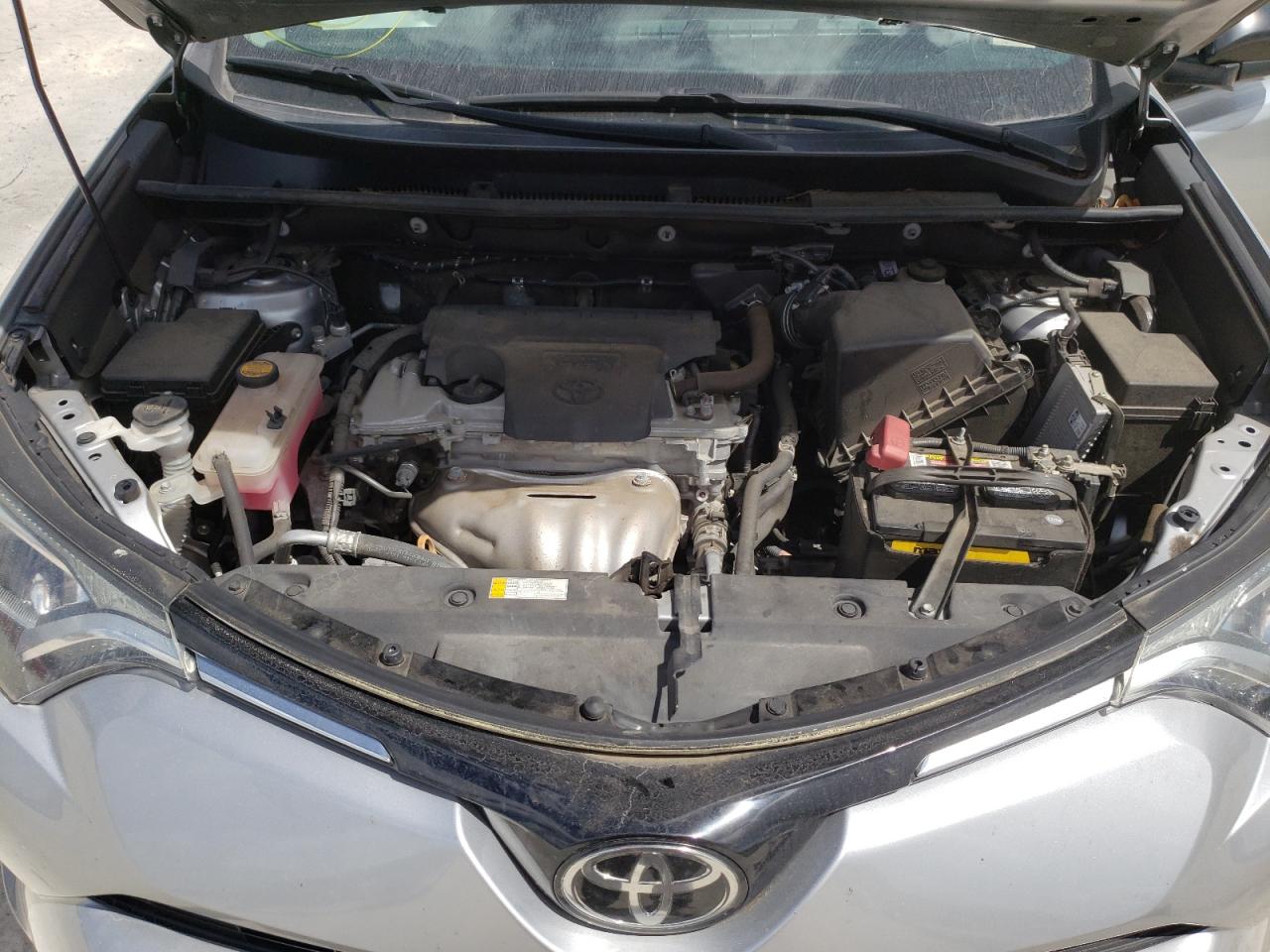 Photo 7 from auction – 2017 TOYOTA RAV4 LE with VIN 2T3ZFREV5HW402831