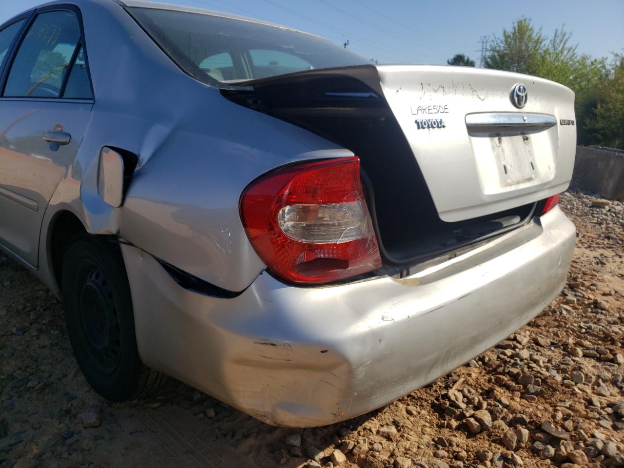 Photo 9 from auction – 2002 TOYOTA CAMRY LE with VIN 4T1BE32K62U581408