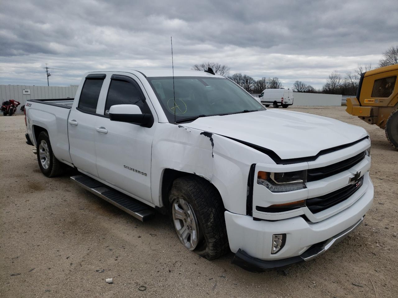 Photo 1 from auction – 2016 CHEVROLET SILVERADO with VIN 1GCVKREC9GZ394692