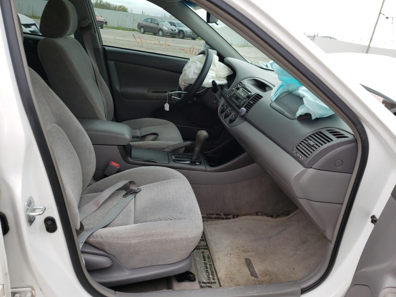 Photo 5 from auction – 2003 TOYOTA CAMRY LE with VIN 4T1BE32K33U251744