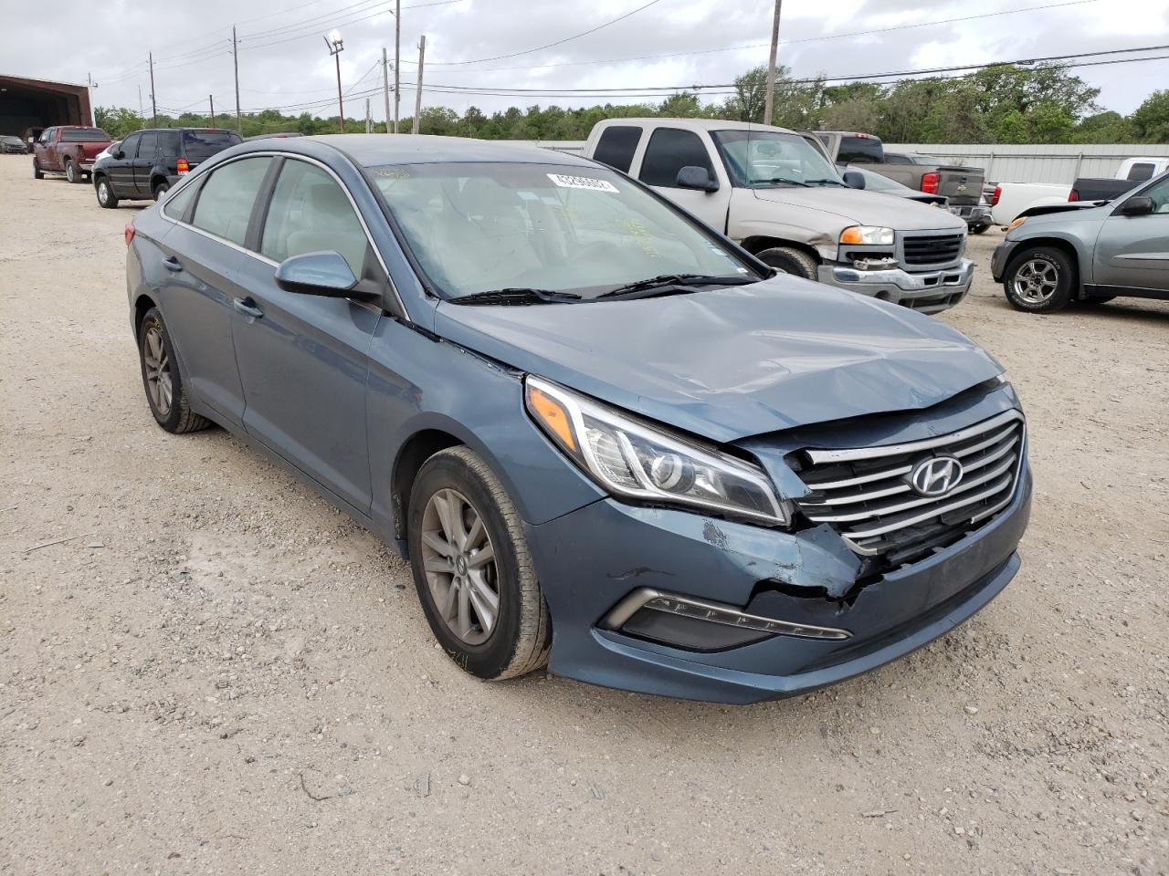 HYUNDAI SONATA SE 2015 with VIN 5NPE24AF4FH121989 - Photo from auction