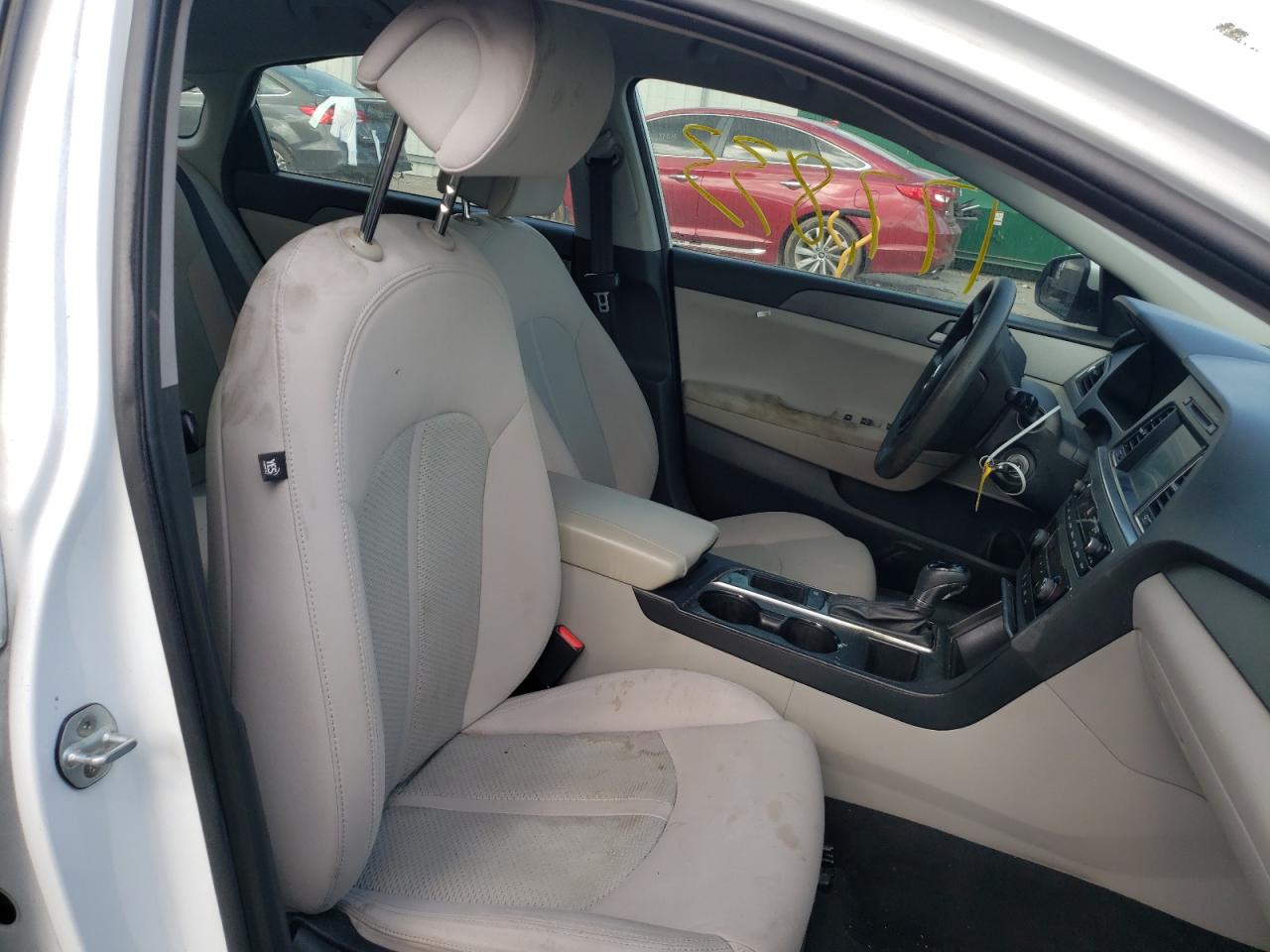 Photo 5 from auction – 2016 HYUNDAI 260 with VIN 5NPE24AF4GH371685