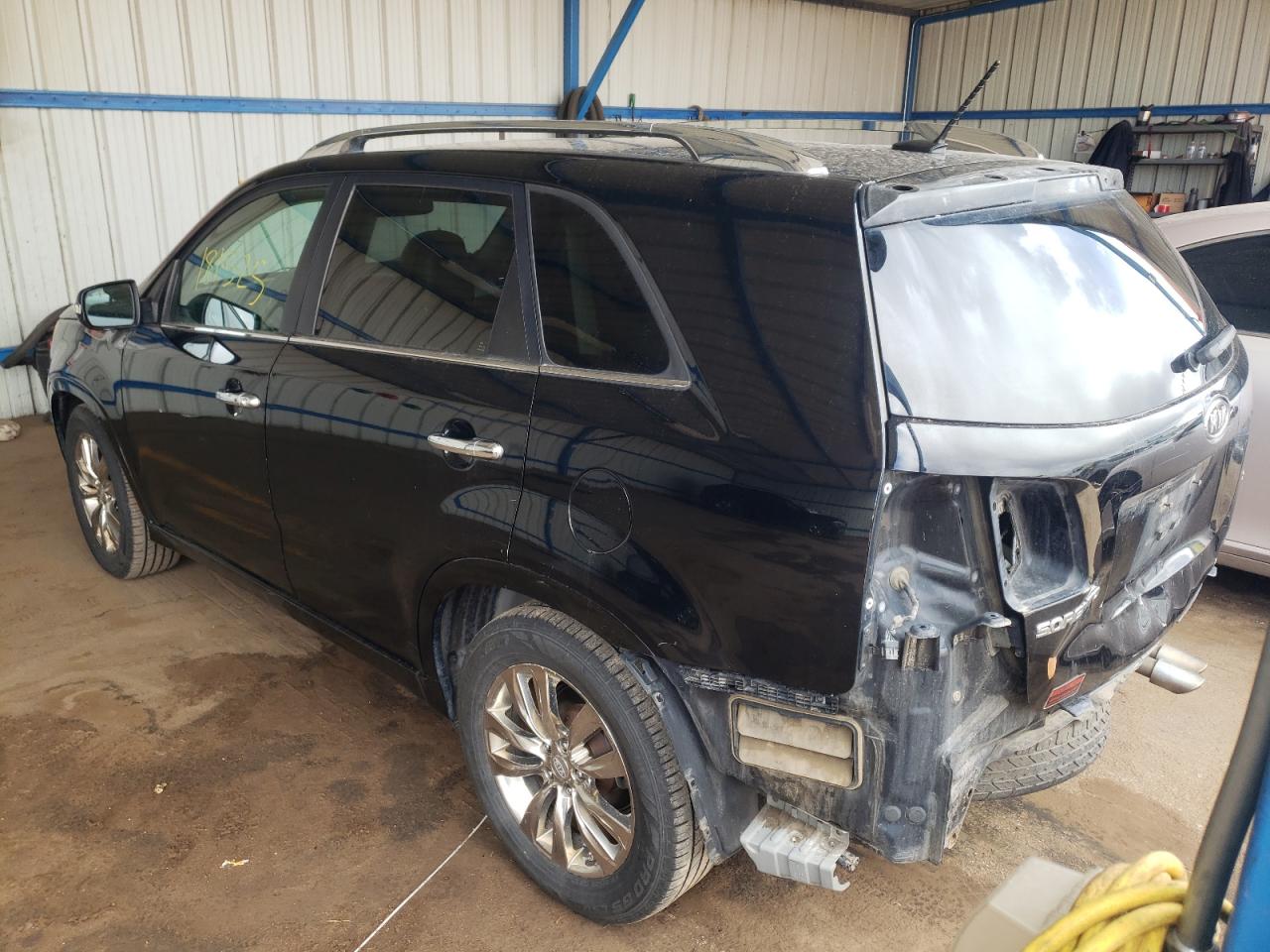 Photo 3 from auction – 2011 KIA SORENTO SX with VIN 5XYKW4A26BG096146