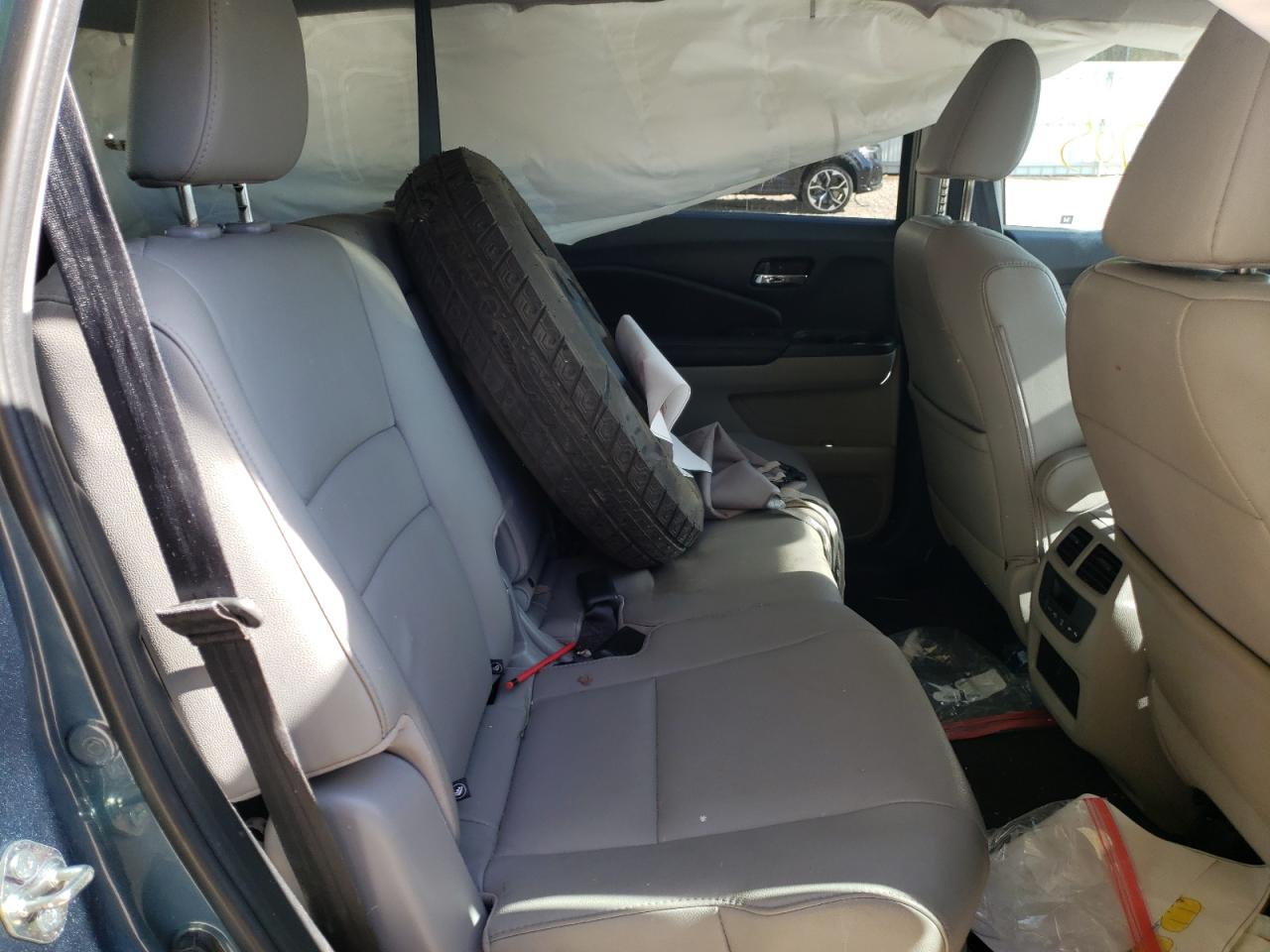 Photo 6 from auction – 2017 HONDA PILOT EXL with VIN 5FNYF5H59HB030206