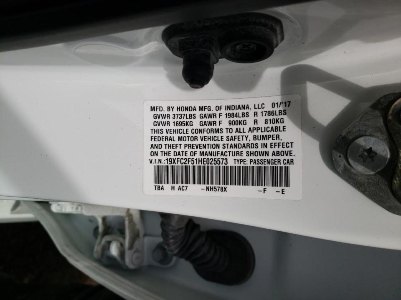 Photo 10 from auction – 2017 HONDA CIVIC LX with VIN 19XFC2F51HE025573