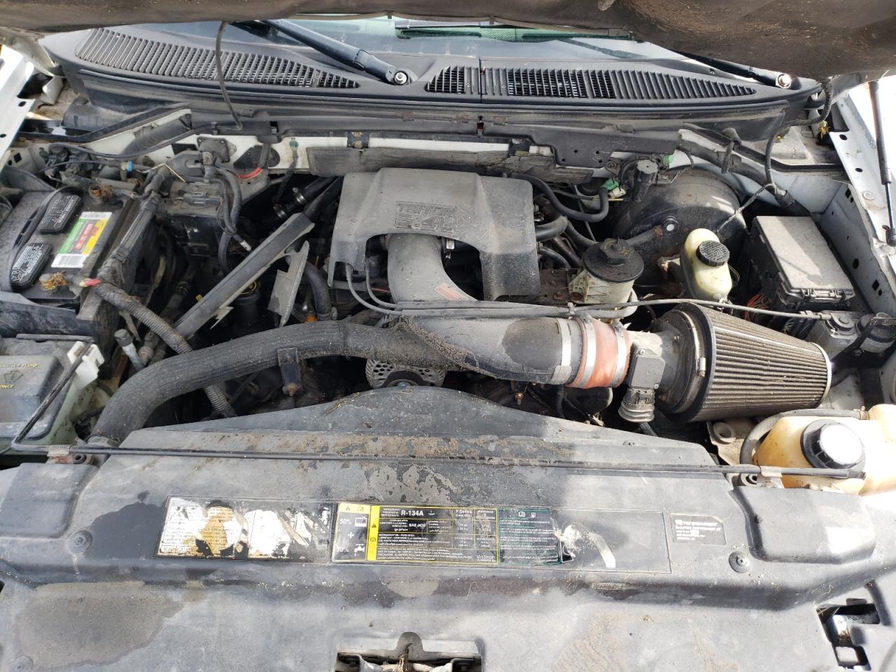 Photo 7 from auction – 2002 FORD F150 SUPER with VIN 1FTRW08L52KB51783