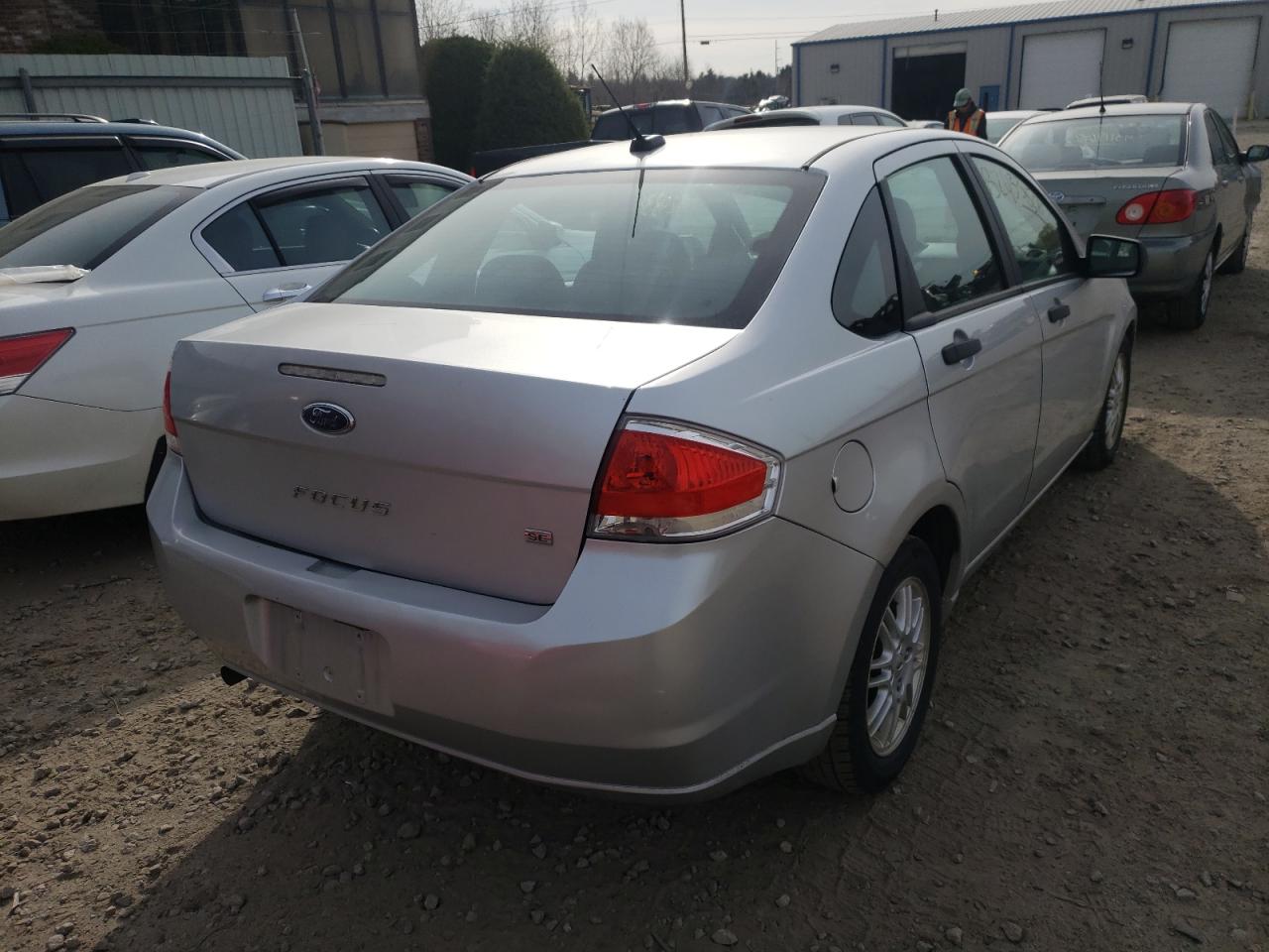 Photo 4 from auction – 2011 FORD FOCUS SE with VIN 1FAHP3FN4BW182200