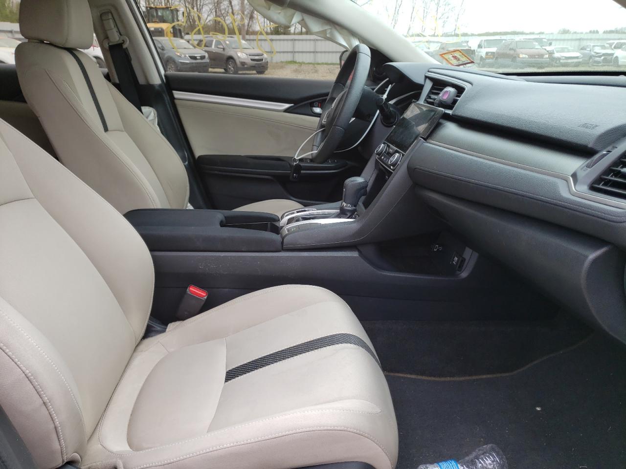 Photo 5 from auction – 2016 HONDA CIVIC EX with VIN 2HGFC2F74GH524664