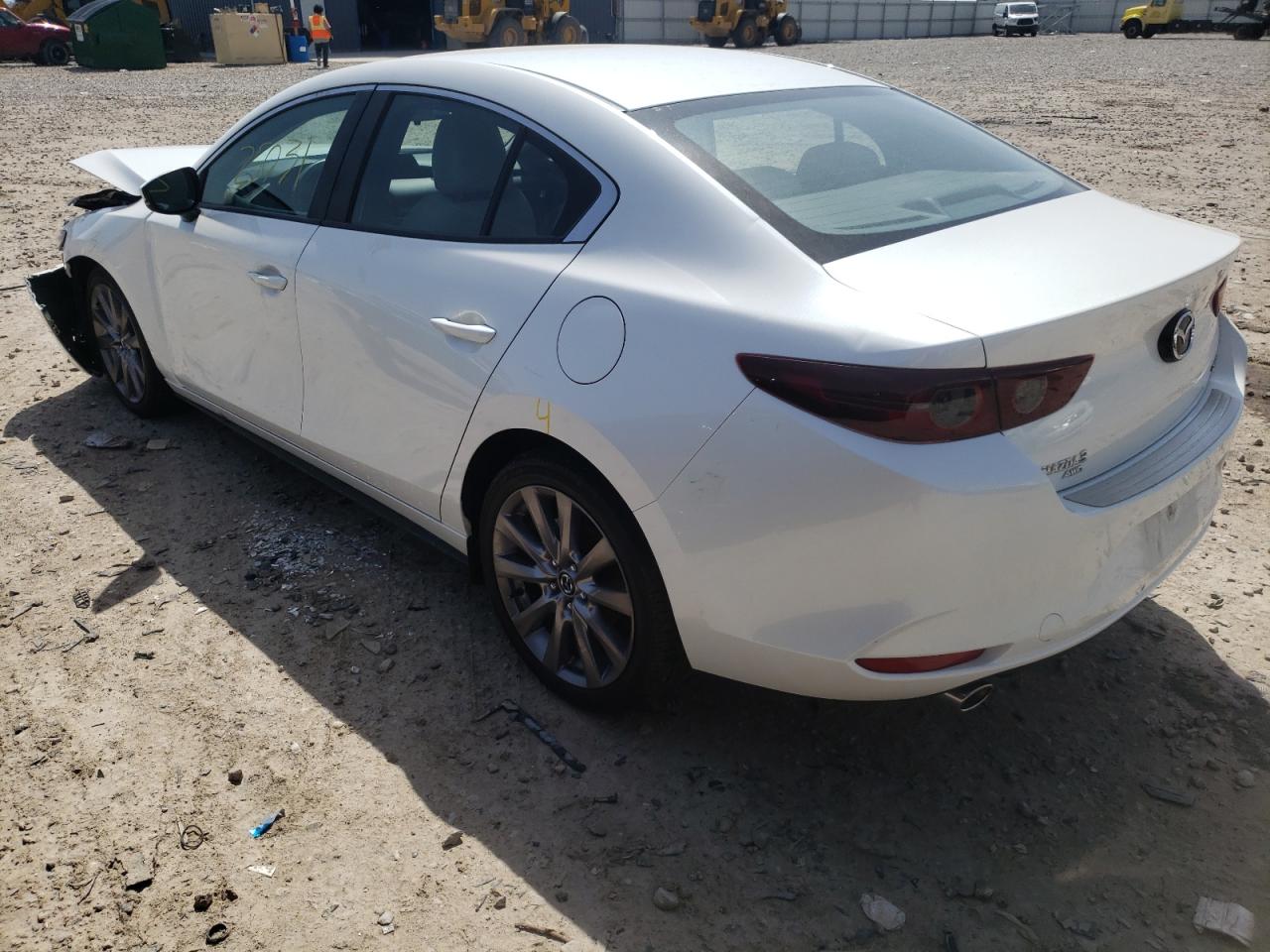 Photo 3 from auction – 2019 MAZDA 3 SELECT with VIN JM1BPBAM8K1136441