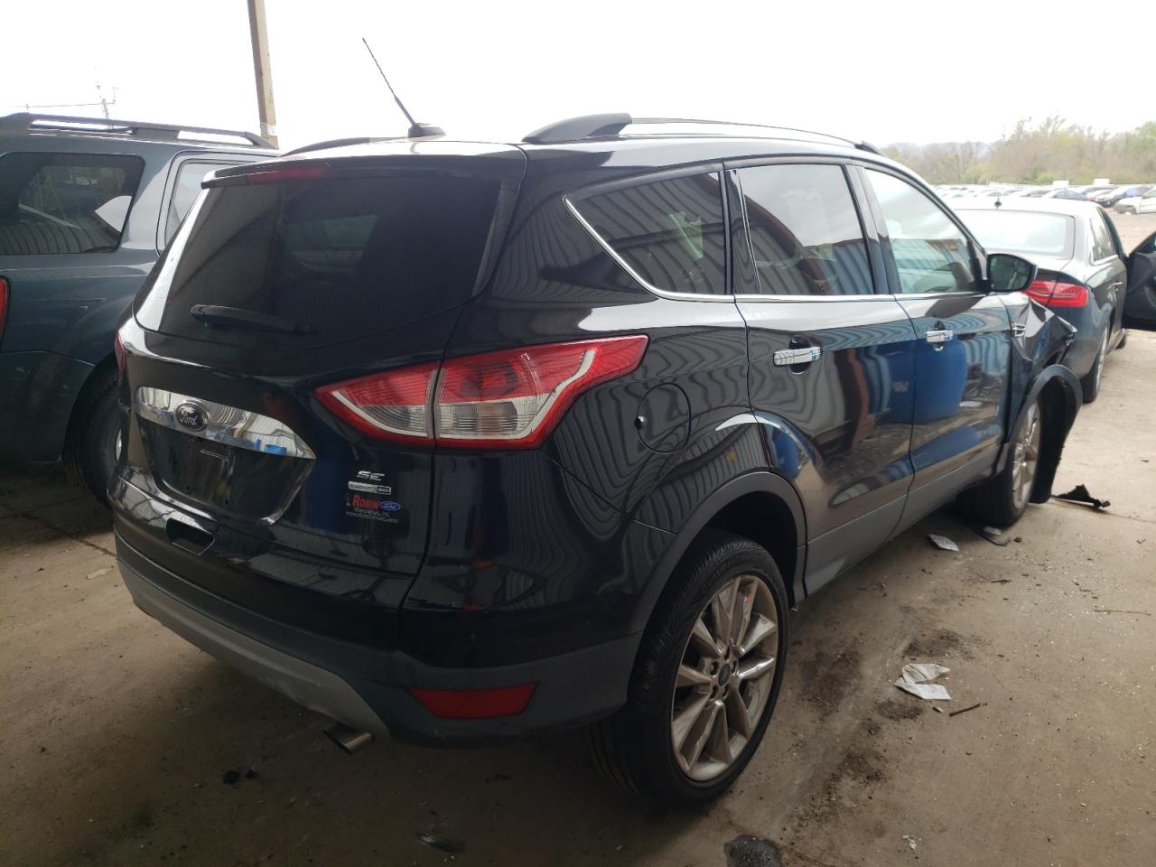 Photo 4 from auction – 2016 FORD ESCAPE SE with VIN 1FMCU9GX8GUA89162