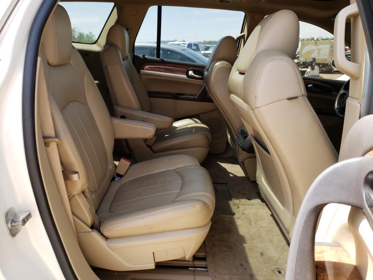 Photo 6 from auction – 2010 BUICK ENCLAVE CX with VIN 5GALRCED0AJ172753