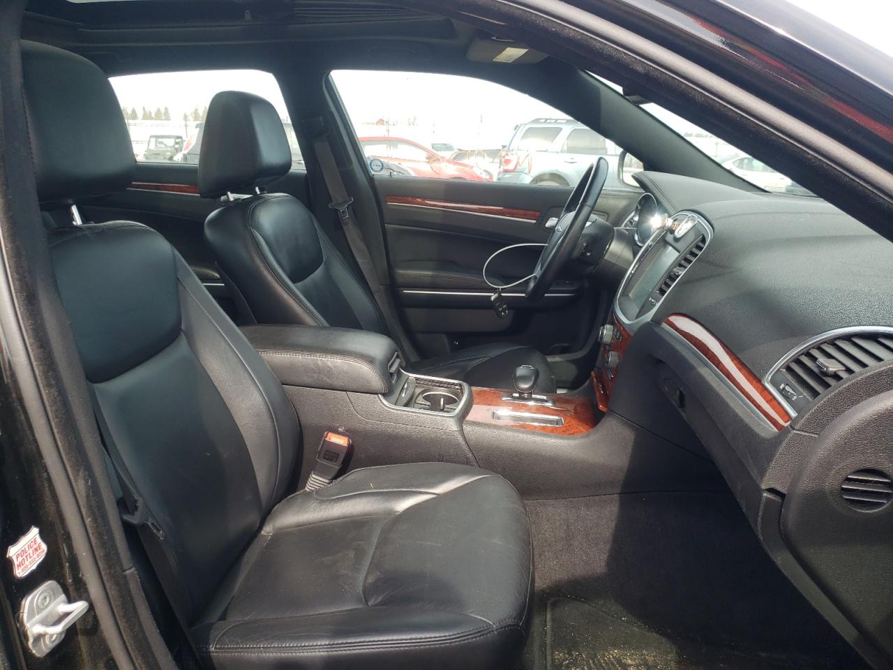 Photo 5 from auction – 2013 CHRYSLER 300 with VIN 2C3CCAAG1DH694290