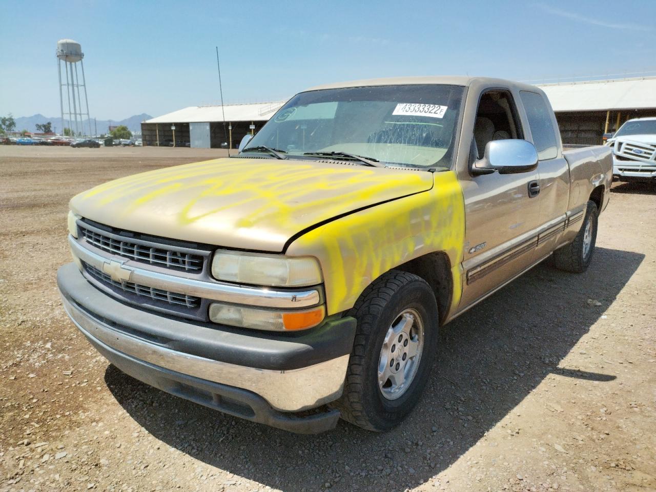 Photo 2 from auction – 2001 CHEVROLET SILVERADO with VIN 2GCEC19TX11178021