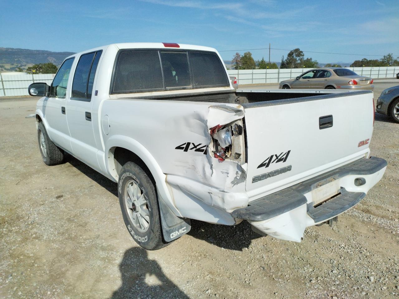 Photo 9 from auction – 2003 GMC SONOMA with VIN 1GTDT13X53K163517