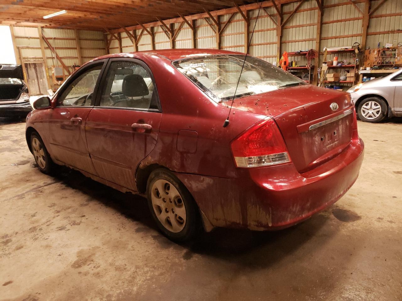 Photo 3 from auction – 2007 KIA SPECTRA EX with VIN KNAFE121875470908