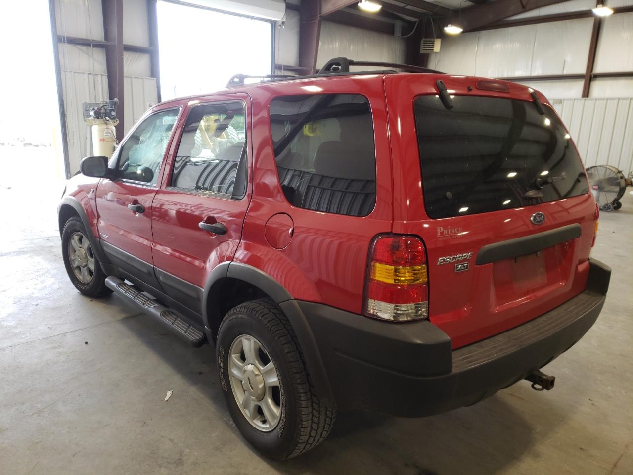 Photo 3 from auction – 2002 FORD ESCAPE XLT with VIN 1FMYU03132KD84080
