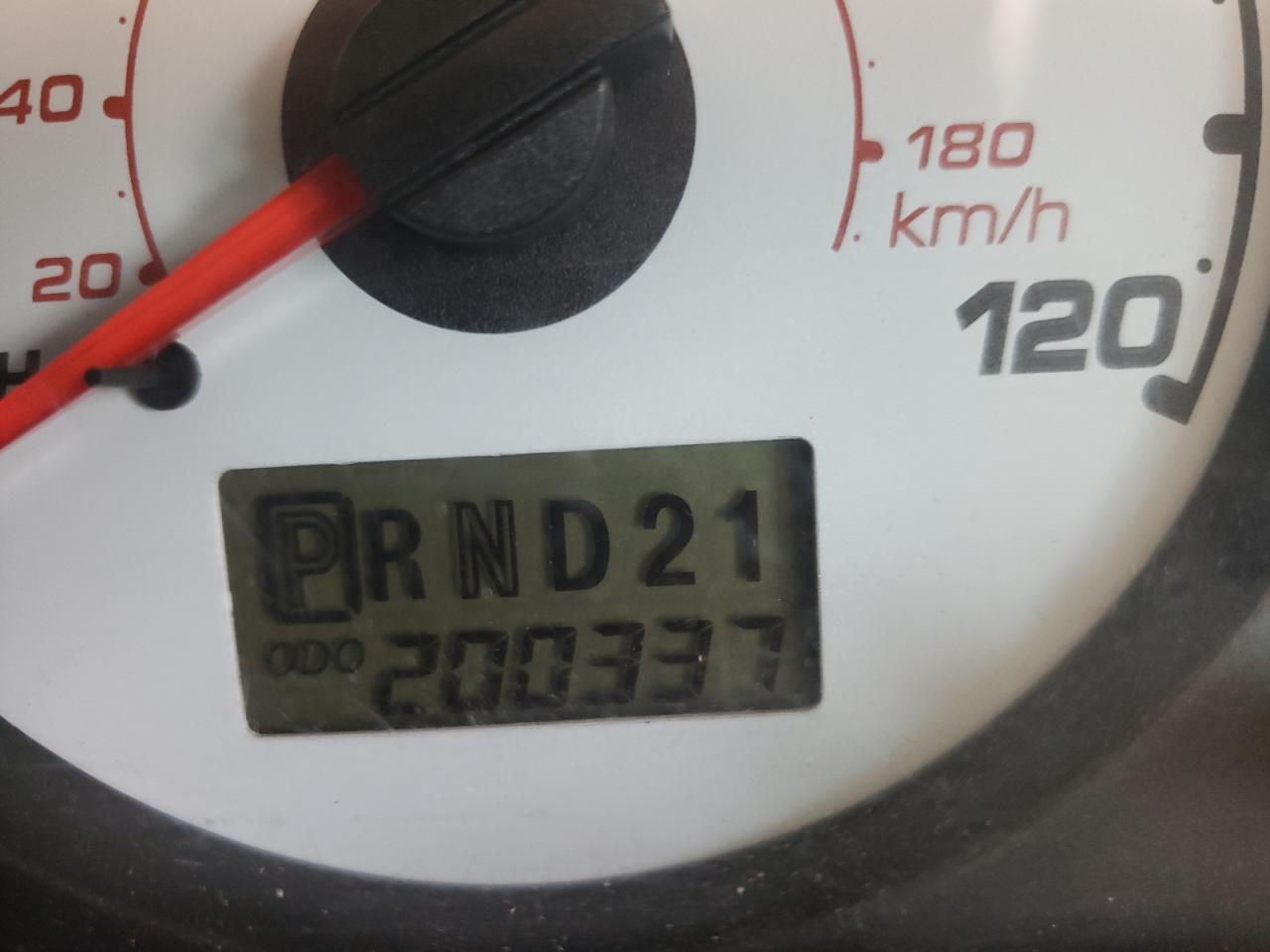 Photo 8 from auction – 2003 FORD ESCAPE XLS with VIN 1FMYU92123KD61929