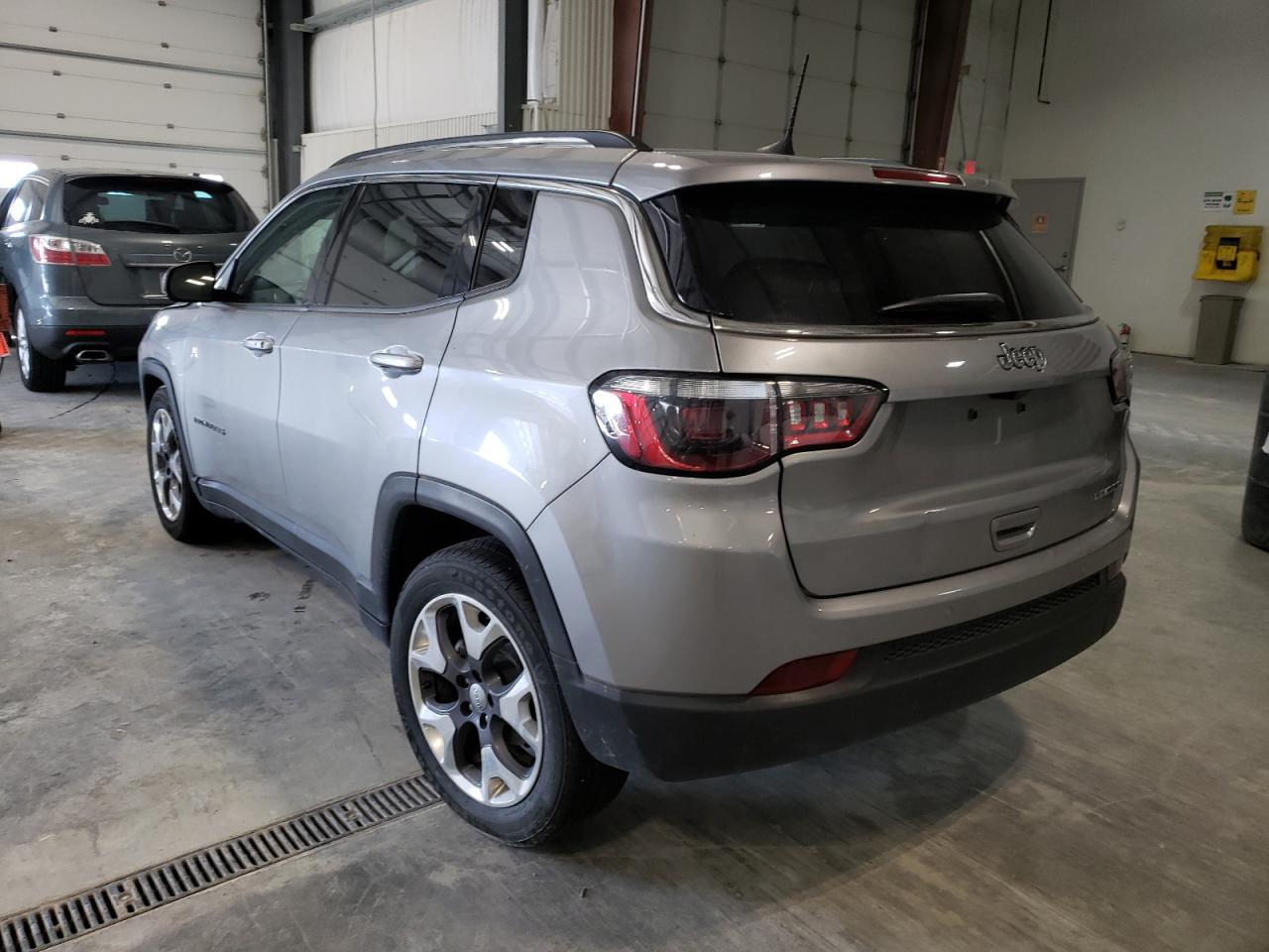 Photo 3 from auction – 2021 JEEP COMPASS LI with VIN 3C4NJCCB0MT526459