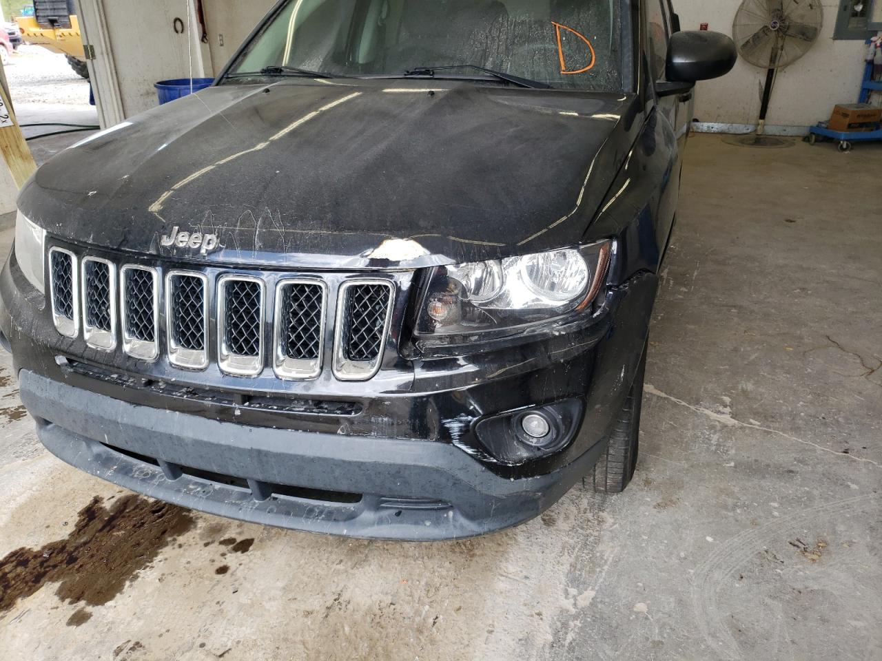 Photo 9 from auction – 2015 JEEP COMPASS SP with VIN 1C4NJCBA5FD143859