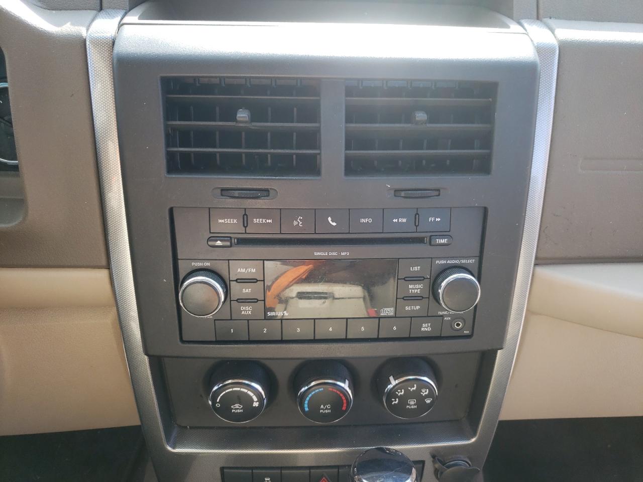 Photo 9 from auction – 2010 JEEP LIBERTY SP with VIN 1J4PP2GK6AW112226